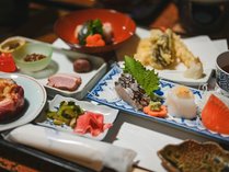 *【夕食一例】旬の山菜・魚を使った自慢のお料理