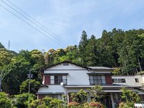 法泉寺温泉　滝本館 (静岡県)