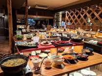 【夕食】創作会津郷土料理ビュッフェ。和食を中心としたビュッフェです。