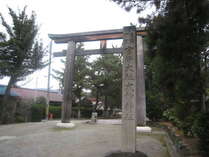 大神神社の一の鳥居です。当施設から、徒歩1分です。