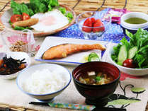 【朝食】和食をご用意、野菜は自家栽培の採れたて♪