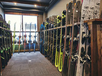 ・Ski　&　snowboard　rental　SHIRAKABA