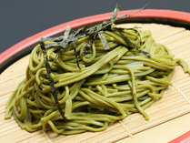 静岡ならではの抹茶蕎麦！鮮やかな色合いと香りもお楽しみください！