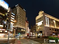 東武線浅草駅から徒歩30秒、雷門まで徒歩1分。