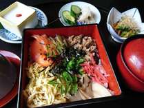 昼食「季節のちらし寿司」一例