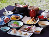 *【会席一例】湖魚を使った7～8品の会席料理です。近江の郷土料理をお楽しみください。