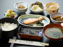 日本酒１本付プランの朝食一例です。
