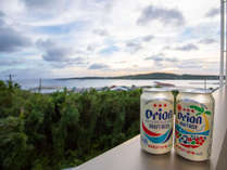 ・海を眺めながらオリオンビールで乾杯！