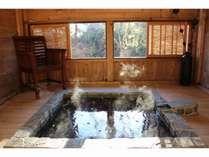 ◇露天風呂◇木の香りが漂う貸切露天風呂天然温泉をお楽しみください。