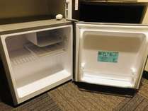 洋室冷蔵庫　冷凍庫付