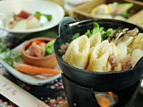 #【きりたんぽ鍋膳】　秋田の郷土料理を代表するきりたんぽをお楽しみください。