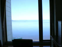 【眺望訳あり】リゾートツイン／ごめんなさい！左側にちょっと壁が見えます…ですがサロマ湖の眺望は◎