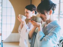 【京都観光イメージ】京都の女子旅はぜひ浴衣で。散策やお祭り、スイーツなど魅力は街中に散らばっています