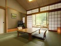 森の緑に癒されるお部屋です。奥武蔵で癒しのひとときをお過ごし下さい。和室10畳トイレ付　禁煙　