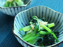 高知の野菜を使った日替わり料理【小松菜のお浸し】
