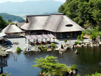 *【客室/曲り家】かやぶき屋根の南部曲り家は、美しい日本の原風景そのものです。（11月～3月まで休業）