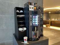 2階ロビーにコーヒーマシーンをご用意しております。
