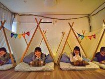 【HEYAmping】三角テントのお布団でお部屋キャンプ！