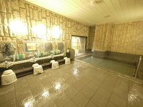 ラジウム人工温泉大浴場「旅人の湯」15:00～2:00、5:00～10:00までご利用頂けます