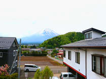 富士山が望める部屋もございます