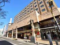 【ホテルロイヤル盛岡】JR盛岡駅北口より徒歩約10分。市内最大級の客室の広さを誇る寛ぎの空間へ。