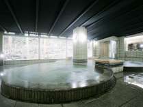 大浴場　土湯温泉は、高温保湿効果に優れた美肌の湯と言われています。