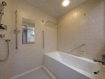 プラスシリーズ浴室イメージ※お部屋によってデザインが異なります。