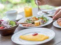 【ご朝食】定番のメニューから沖縄ならではの食材を使ったお料理までご用意いたしております。