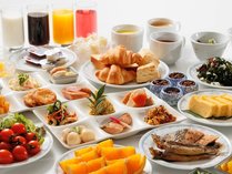 *【朝食一例】大人気の和洋朝食バイキング♪パン派もご飯派も大満足の品ぞろえです！