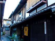 京都の中心部、河原町にも京都駅にも徒歩圏内で行ける旅の拠点にお勧め