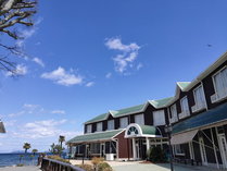 【外観】水泳場が目の前★琵琶湖の四季折々の景色が広がります。