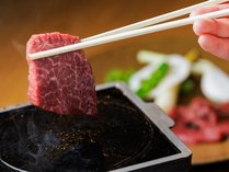 こだわりの北海道産ブランド牛を焼いてお召し上がりください。