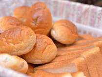 *朝食バイキング/手軽さが人気！美味しいパンにジャムをたっぷりつけて。*