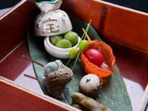 *お夕食一例/旬の素材にこだわった、心尽くしの京風茶会席料理をご堪能下さい。