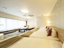 【特別グループルーム】■広さ60平米■ベッドは140cmダブルベッド2台と110cmシングルベッド4台●