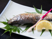 *【夕食一例】ヤマメの塩焼き。水のキレイな地域で育った川魚はひと味違います♪