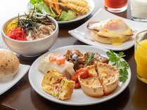 朝食は、九州・福岡の、地域の素材を活かした和洋食ブッフェをご用意しております！