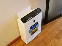 *当館のコロナ対策一例／空気清浄機は館内に4台設置しております。
