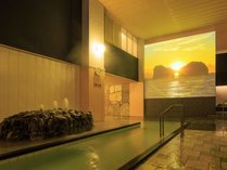 【大浴場・夕月】大浴場にプロジェクションマッピングが登場！全国でも数少ない入浴体験をお楽しみください