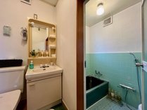 客室専用バス・トイレ・洗面、ドライヤー完備