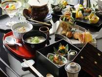 料理長が選んだ地元京都の食材の数々を和食にアレンジし、ちょっと贅沢な朝食にしました。