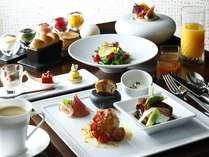 【フェリエ】料理長が選んだ地元京都の食材の数々を洋食にアレンジし、ちょっと贅沢な朝食にしました。