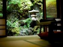 【内風呂付客室　竹　】昭和初期のロマンと趣が感じられるお部屋です。