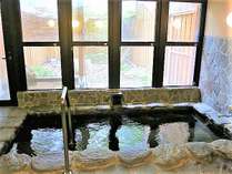大浴場（岩風呂）各台浴場に露天風呂があります。男女入れ替え制でどちらのお風呂も楽しめます。
