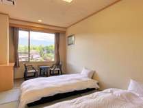 【富士山ビュー和室】25平米の和室又は和室ベッド。和室の場合はお布団は事前に敷いております。