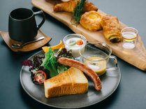 ・【モーニング】Cafe　TEFで味わう彩り豊かな朝食。こだわりのメニューで爽やかな朝を演出します
