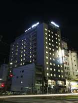 ■夜のホテル　近隣にはコンビニもあり♪