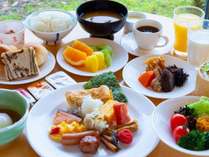 ～朝食ブッフェ～和洋さまざまなメニューをお楽しみいただけます。※季節によりメニューは異なります。