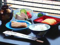 【朝食】-一例-温かな和朝食をご提供いたします。