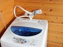 洗濯機～１階１００円洗剤付き♪天気の良い日はカラっと乾きます。